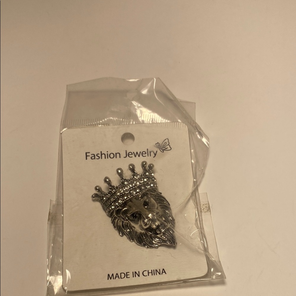 Fashion Jewelry Silver Crown Brooch unisex